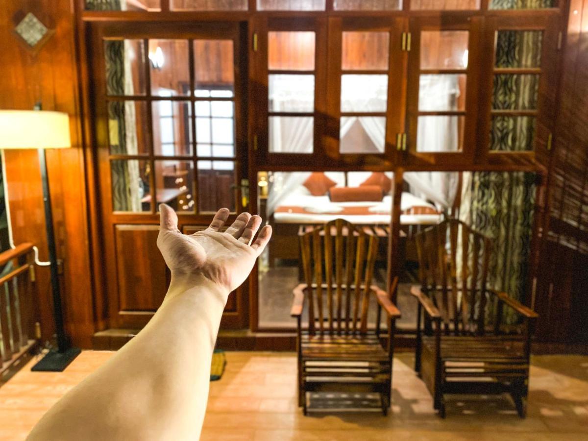 Hotel Levon Ella Bagian luar foto